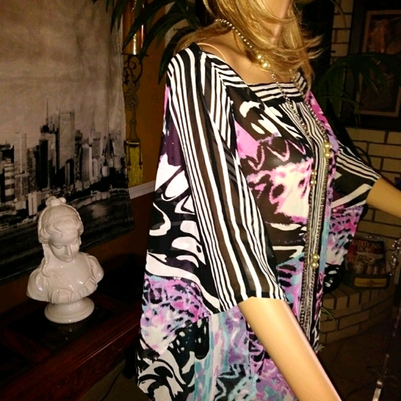 Poncho blouse - Picture 2 of 8